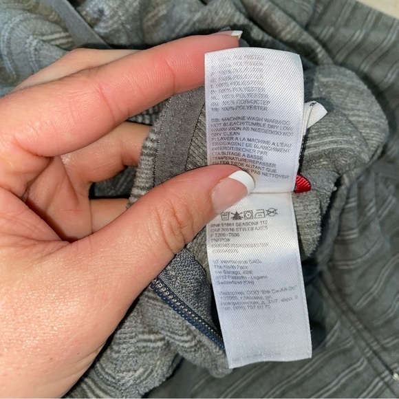 The North Face Women’s Small Fray Zipup Hoodie Jacket - Picture 9 of 9